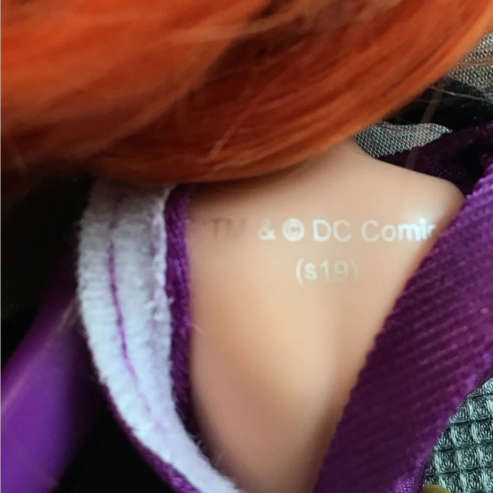 DC Super Hero Girls Batgirl Doll